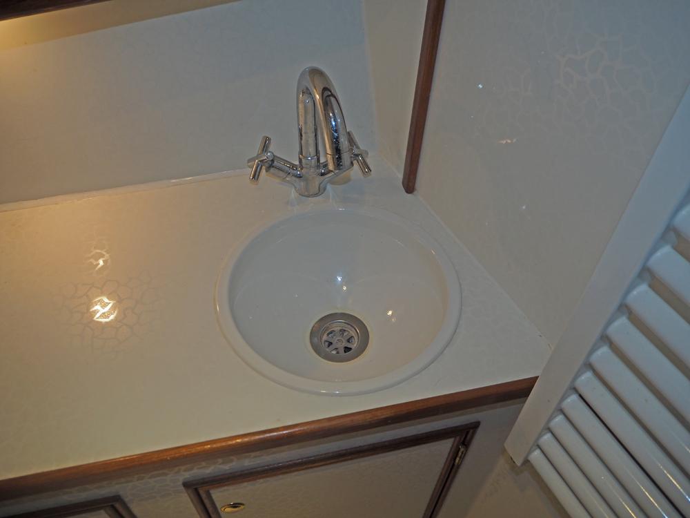 Fore ship, Accommodation